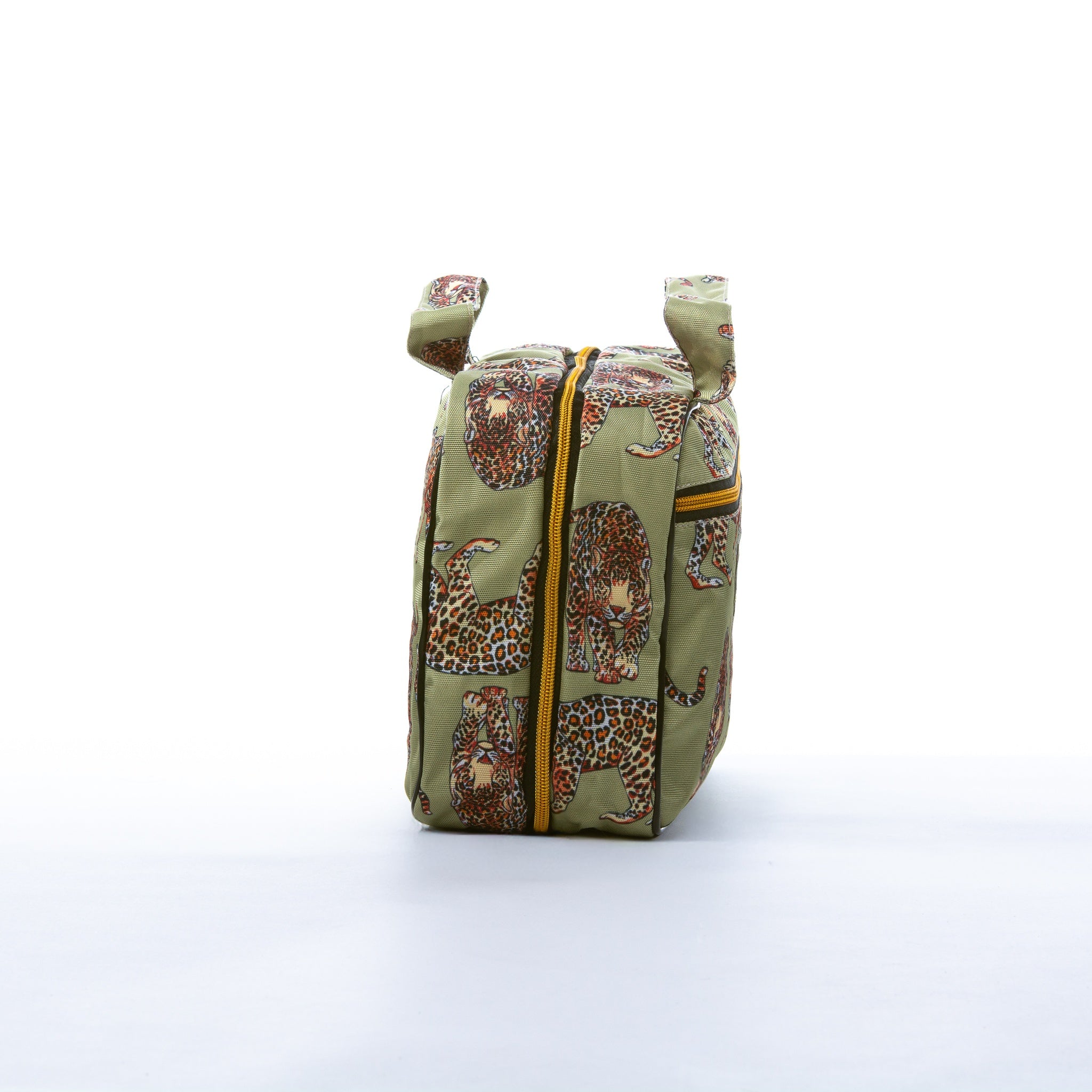 Organizador Destino en estampado Jungla, detalle
